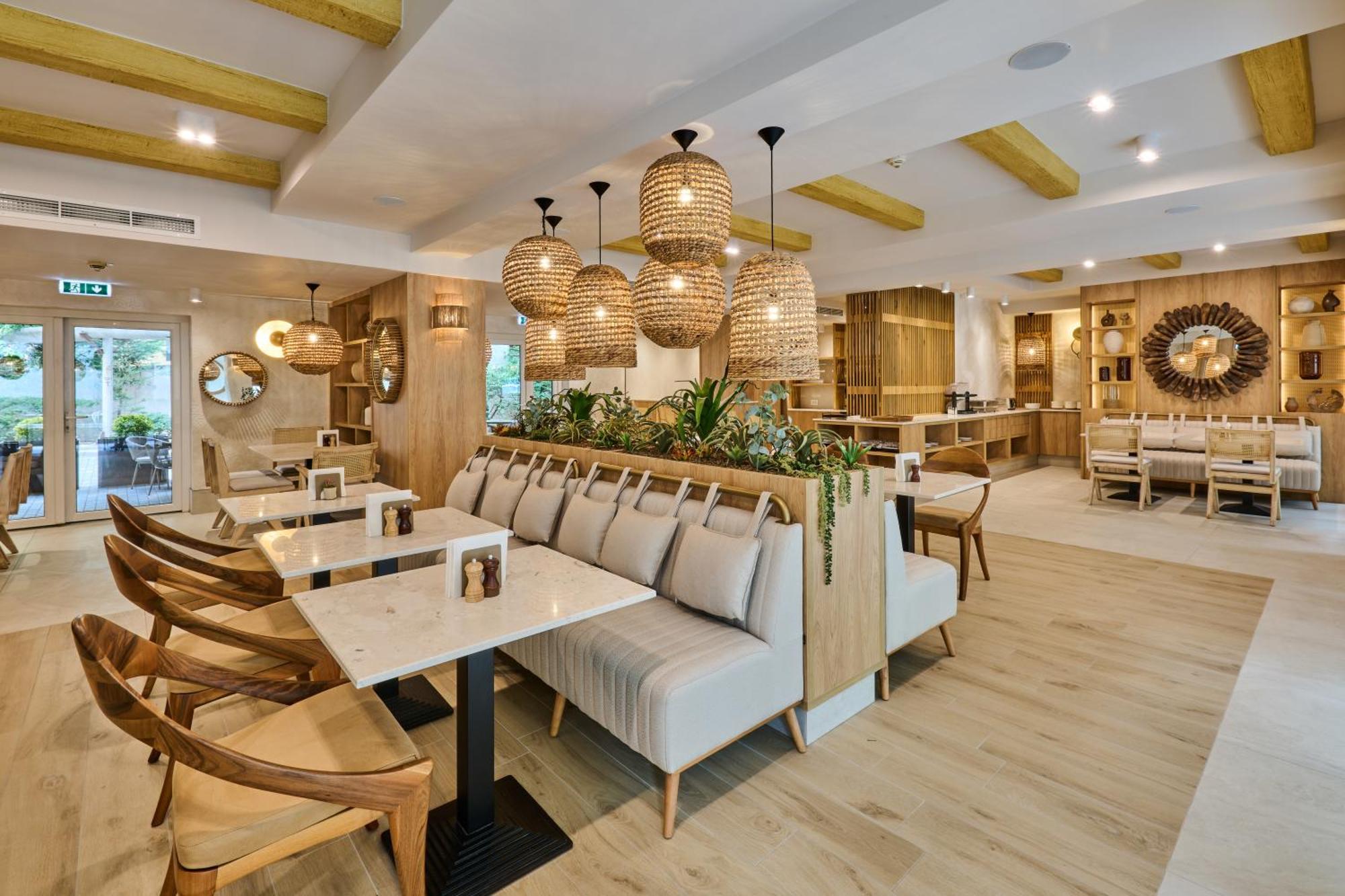 Hotel Serenity Timişoara Buitenkant foto