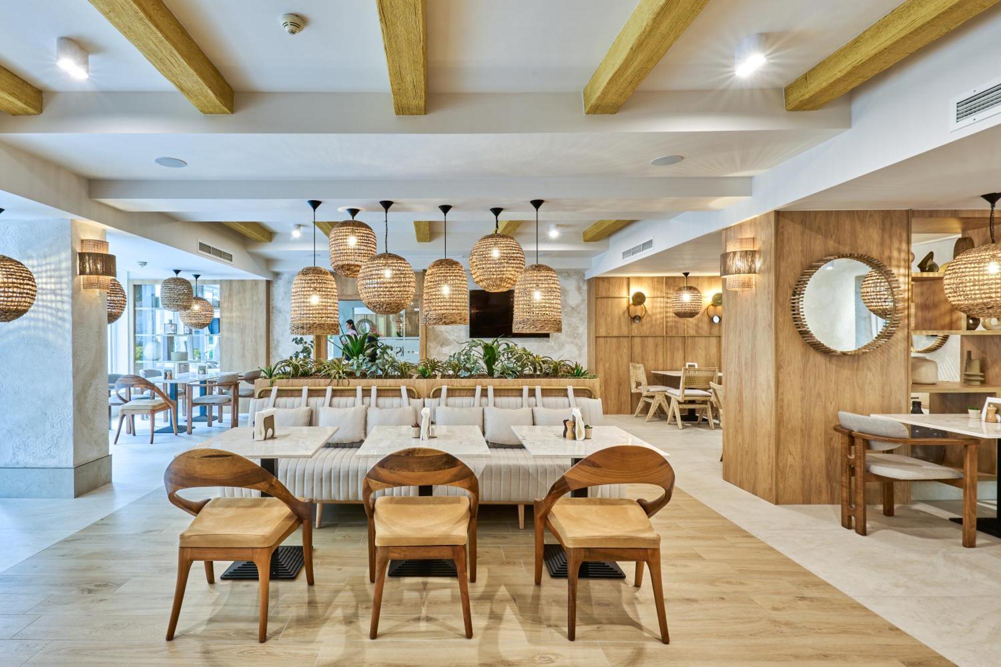 Hotel Serenity Timişoara Buitenkant foto