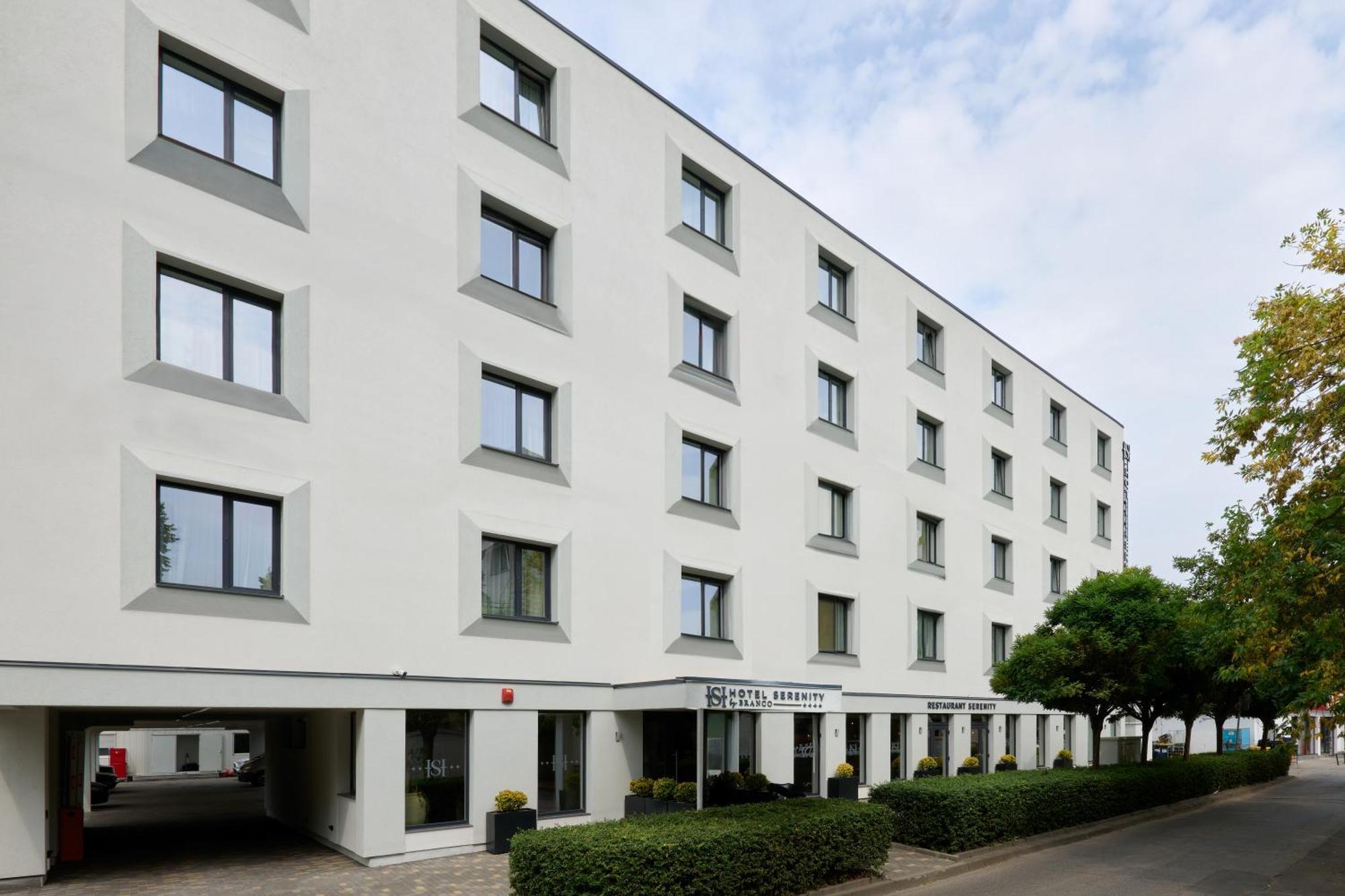 Hotel Serenity Timişoara Buitenkant foto