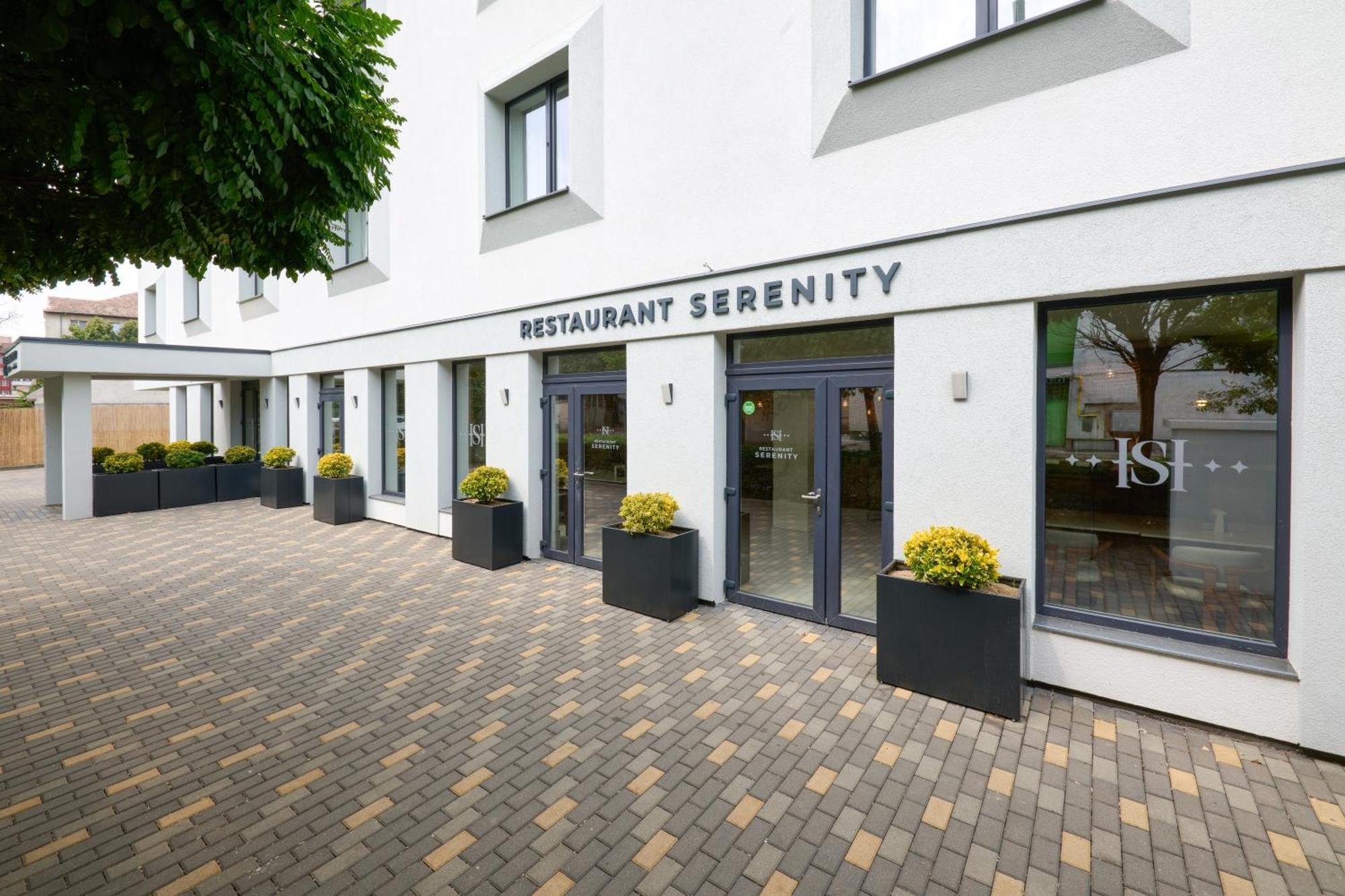 Hotel Serenity Timişoara Buitenkant foto